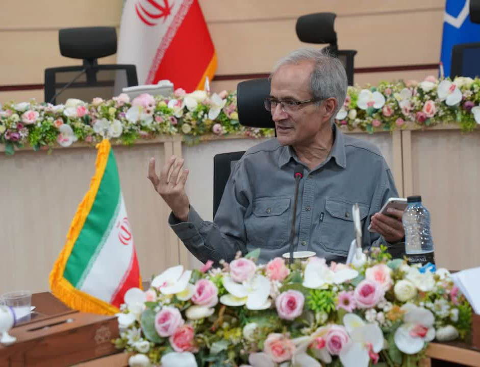 «آیا هنوز می‌توان از امکان خلق یک جهان مشترک ایرانی سخن گفت؟»